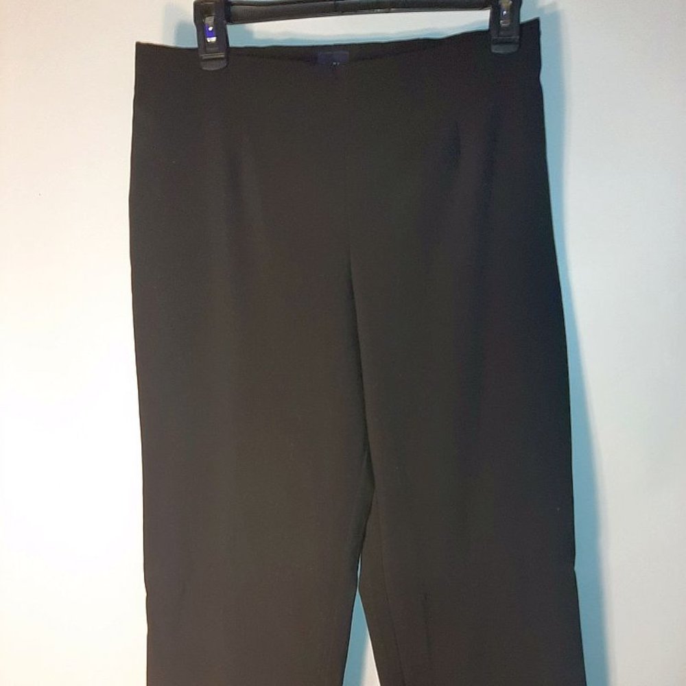 Ladies Black Capri Pants~ Size 6~ Basic Additions